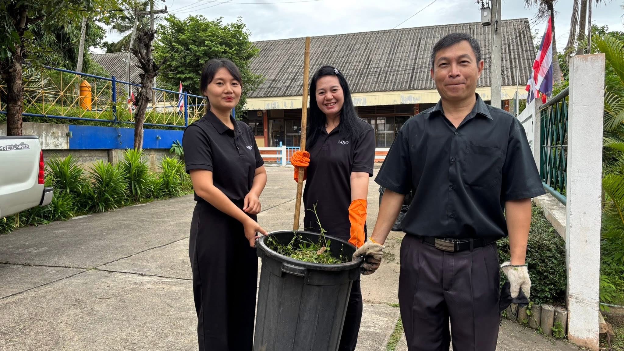 title - วันที่ 29  มิถุนายน 2569 นายธีรวุฒิ สมปัญญา ปฏิรูปที่ดินจังหวัดแม่ฮ่องสอน พร้อมด้วยเจ้าหน้าที่สำนักงานการปฏิรูปที่ดินจังหวัดแม่ฮ่องสอน ร่วมกันปรับปรุงภูมิทัศน์ สำนักงานงาน